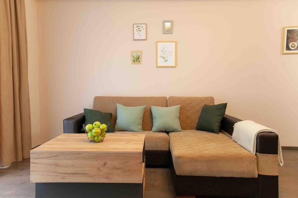 Gg Home - Cozy 1 Bedroom Apartment On Kazbegi Avenue 15 Tbilisi Luaran gambar
