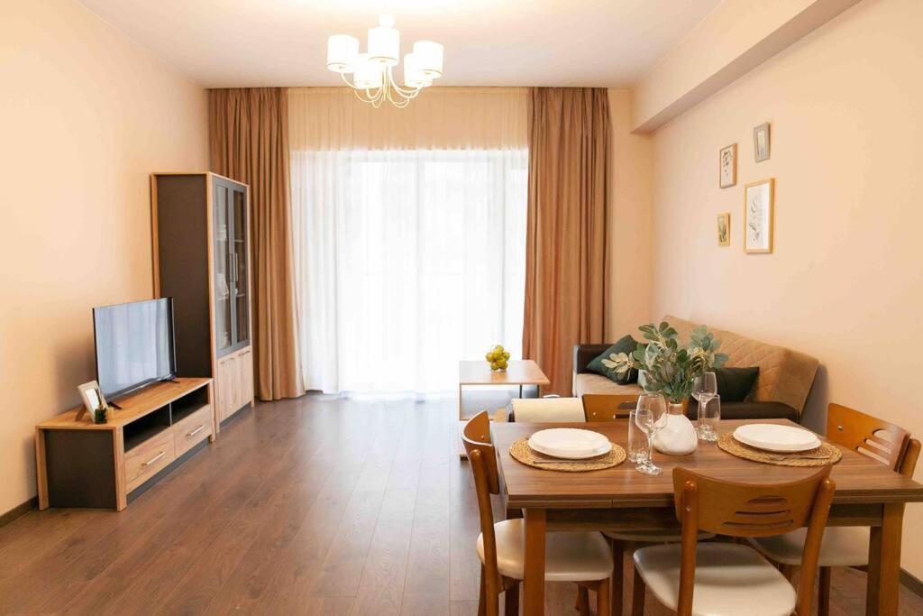 Gg Home - Cozy 1 Bedroom Apartment On Kazbegi Avenue 15 Tbilisi Luaran gambar