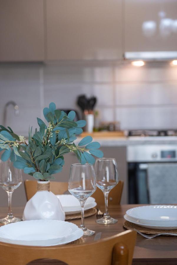Gg Home - Cozy 1 Bedroom Apartment On Kazbegi Avenue 15 Tbilisi Luaran gambar